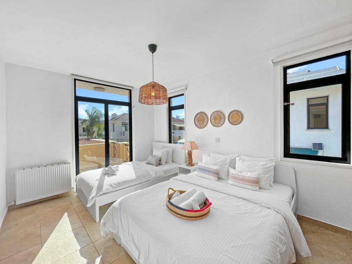 Villa Alba With Beach Access Larnaca Dış mekan fotoğraf